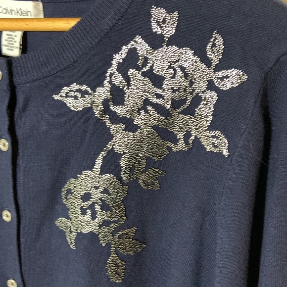 Calvin Klein Sweater - Picture 2 of 3